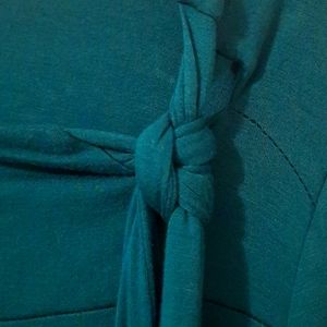 Apt. 9 Green Top with Tie